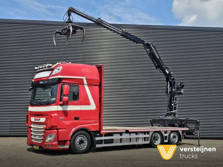 DAF XF 460 6x2 / PENZ CRANE